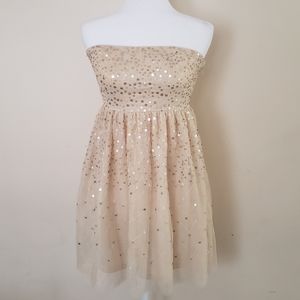 Forever 21 Strapless Champagne Sequin Part…